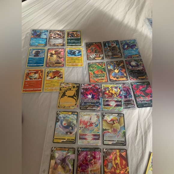 Pokémon Card lot - Picture 2 of 4
